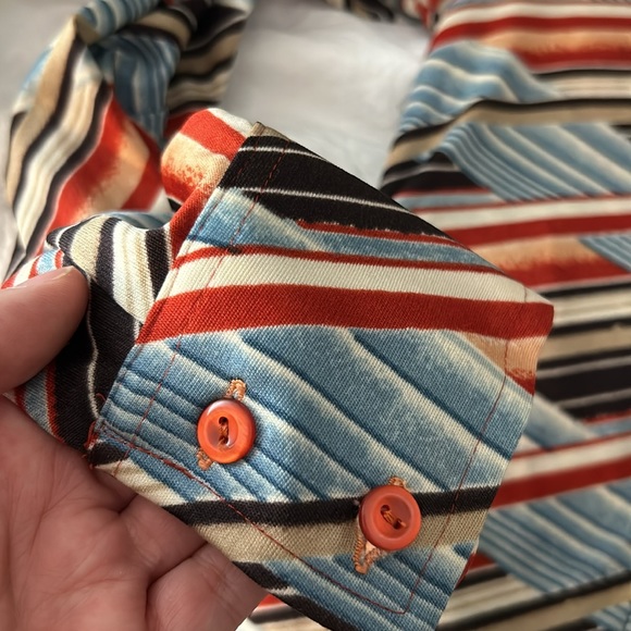 Vintage 1970’s Vicki Volts Button Down Cuffed Cuffed Sleeves Blouse - Picture 8 of 17